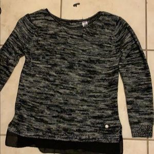 A Guess sweater shirt